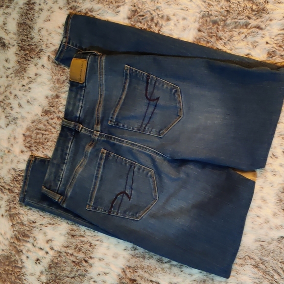 American Eagle Outfitters Next Level Curvy High Rise Jegging - Picture 3 of 9